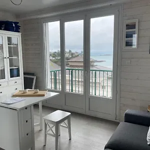 Apartment Centre Belle Vue, Dinard